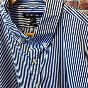 Michael Kors large men’s slim fit striped button down shirt blue white